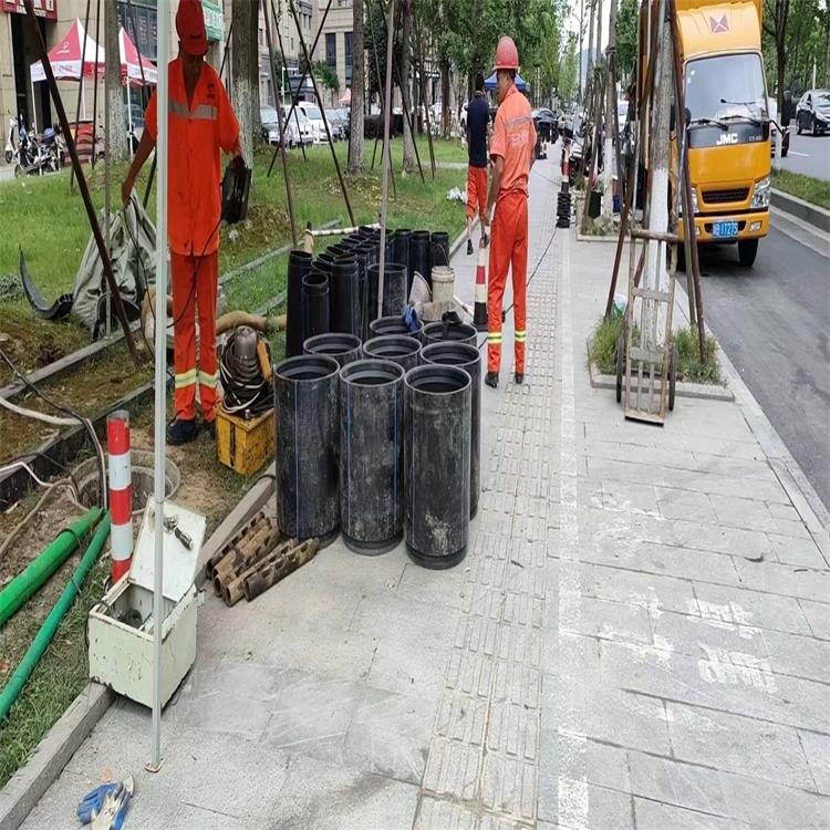 龙滚镇管道短管置换修复